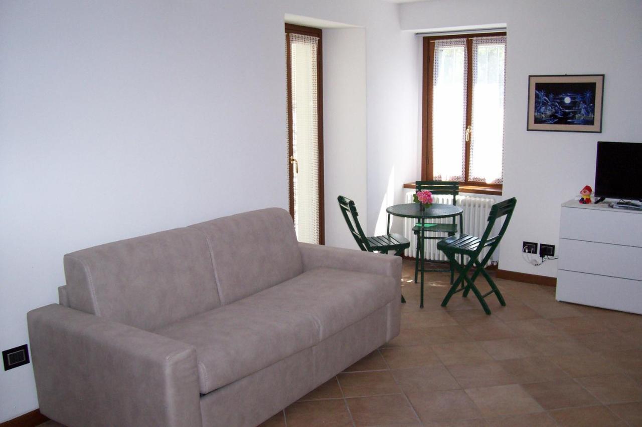 Appartamento Contrada Vecchia Varenna Bagian luar foto